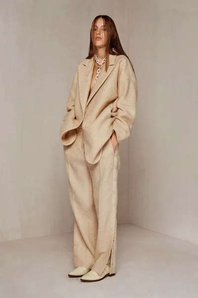 Look 13